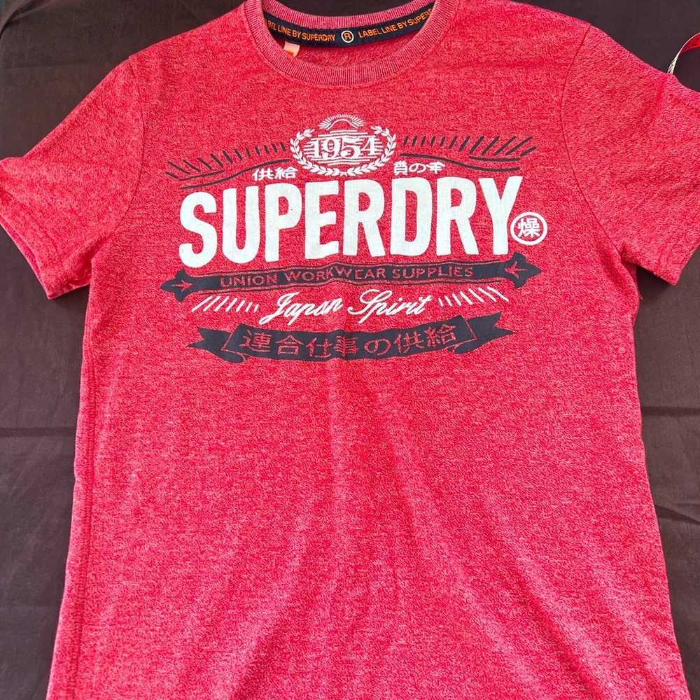 Superdry T shirt